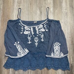 Ecote Off The Shoulder Crochet Knit Embroidered Blouse Blue Top Size Medium